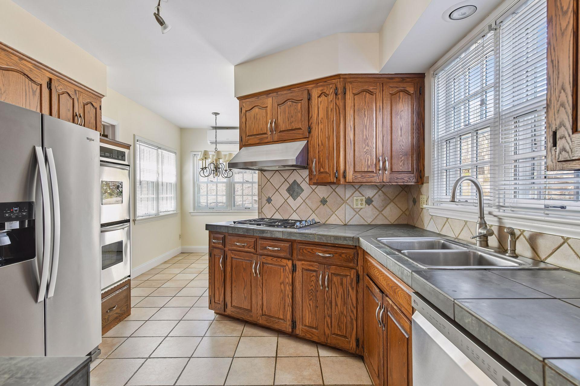 38 West Minnehaha Parkway - Spacecrafting - 0034.jpg