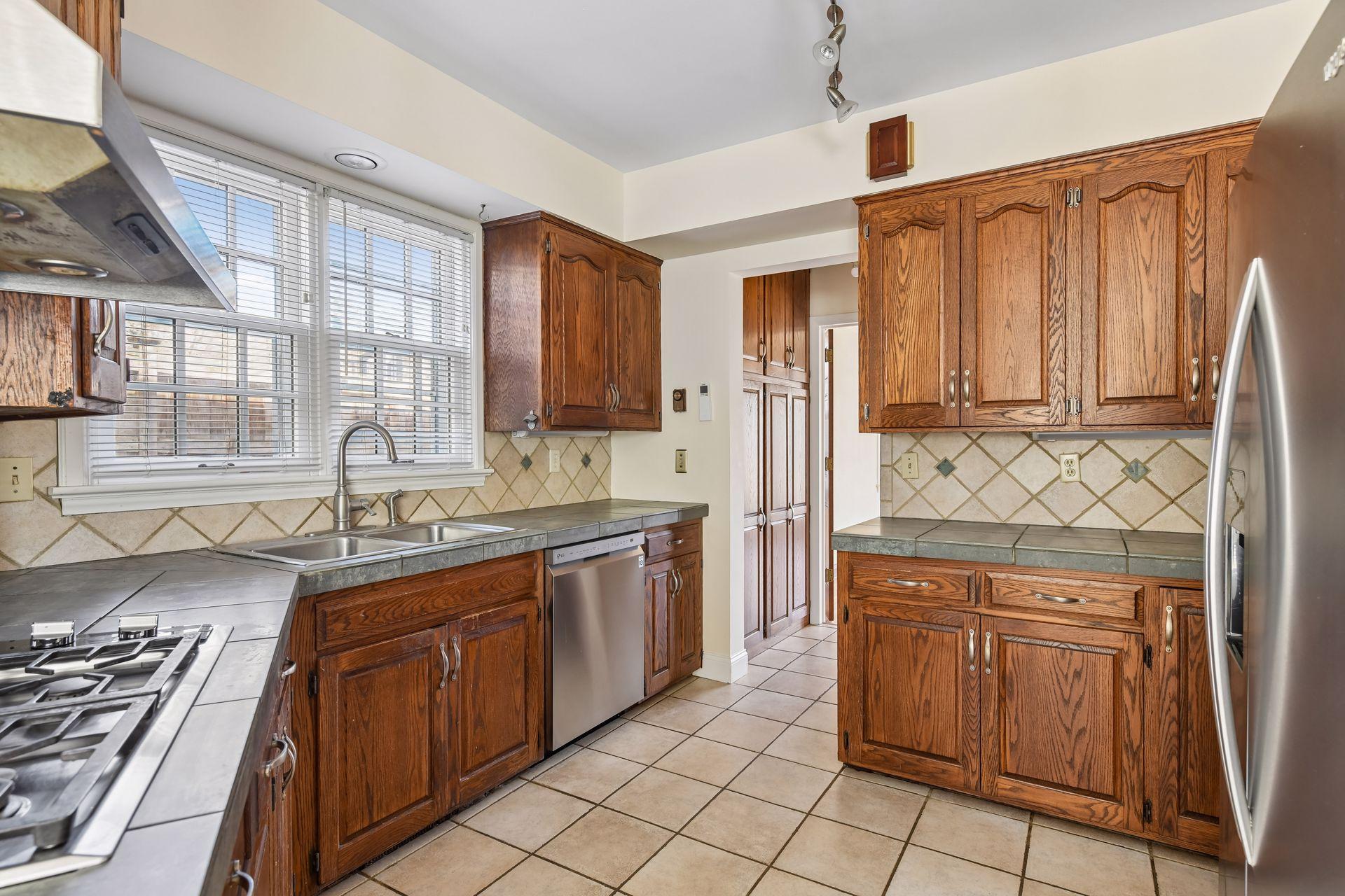 38 West Minnehaha Parkway - Spacecrafting - 0033.jpg