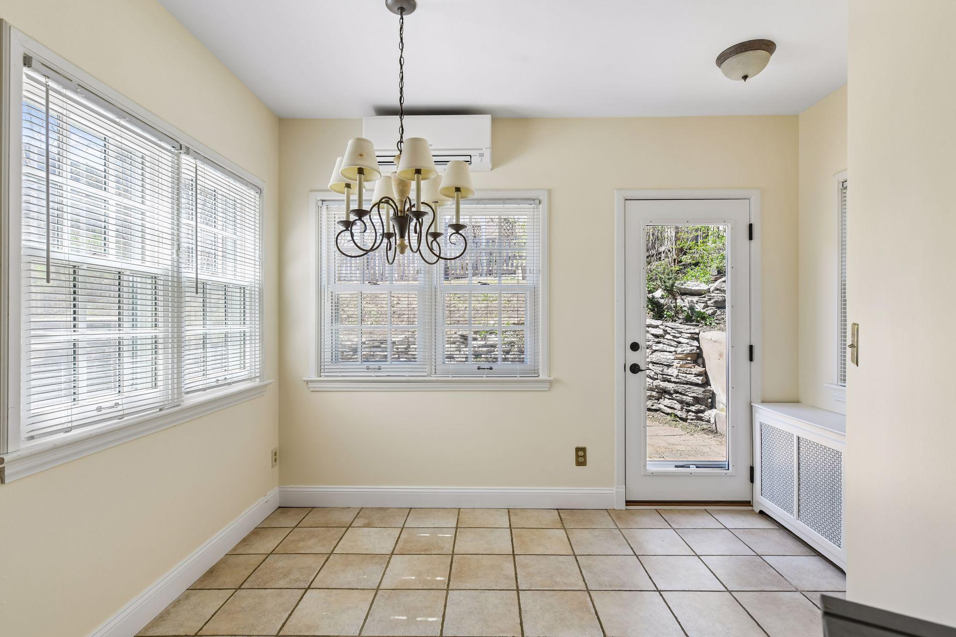 38 West Minnehaha Parkway - Spacecrafting - 0030.jpg