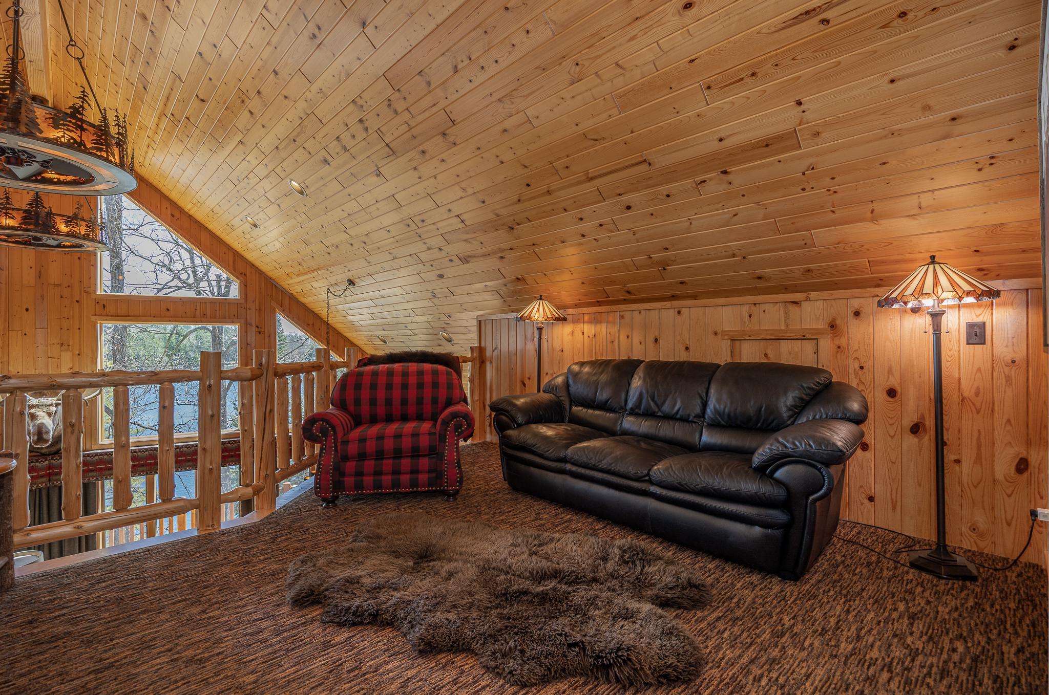 Upper level loft