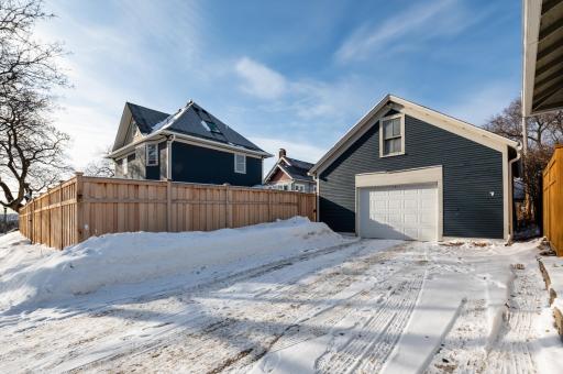 865 St Clair Avenue, Saint Paul, MN 55105