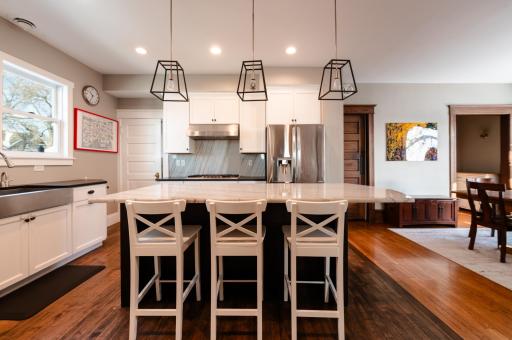 865 St Clair Avenue, Saint Paul, MN 55105