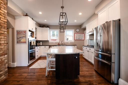 865 St Clair Avenue, Saint Paul, MN 55105