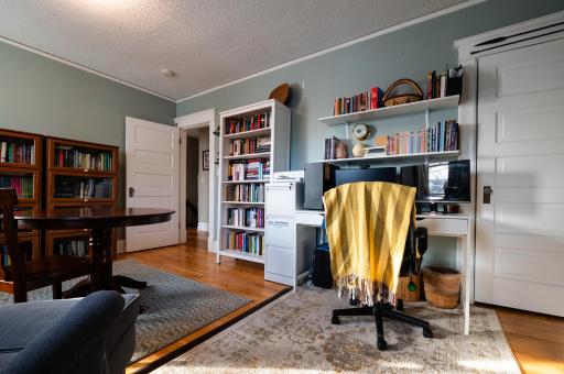 865 St Clair Avenue, Saint Paul, MN 55105