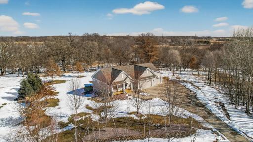 A truly distinctive highlight is the fully planned 2,000 sqft future shop site, an opportunity rarely found in this area. (More details included in Property Highlights)
