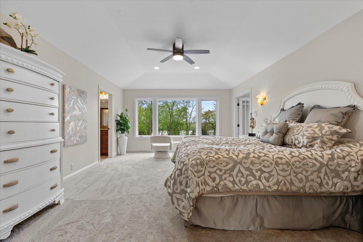 Master Bedroom overlooking Mississippi River