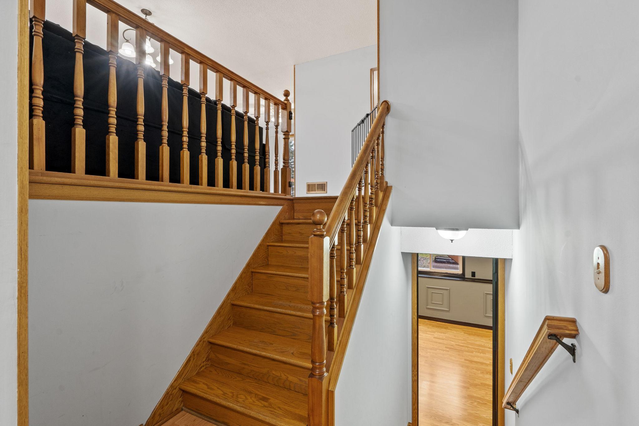 3-web-or-mls-3411 E Mineral-3.jpg