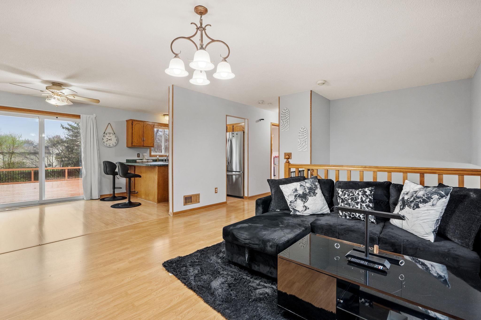 6-web-or-mls-3411 E Mineral-6.jpg