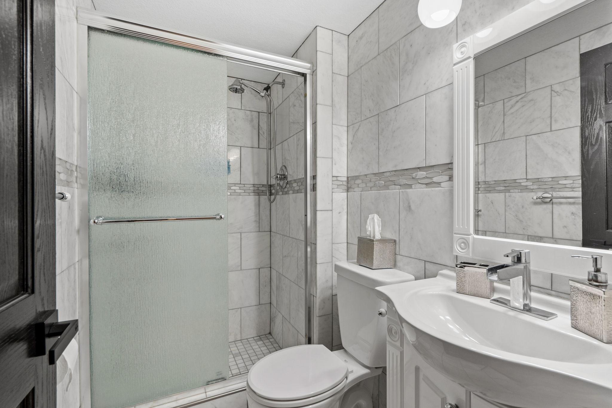 26-web-or-mls-3411 E Mineral-26.jpg