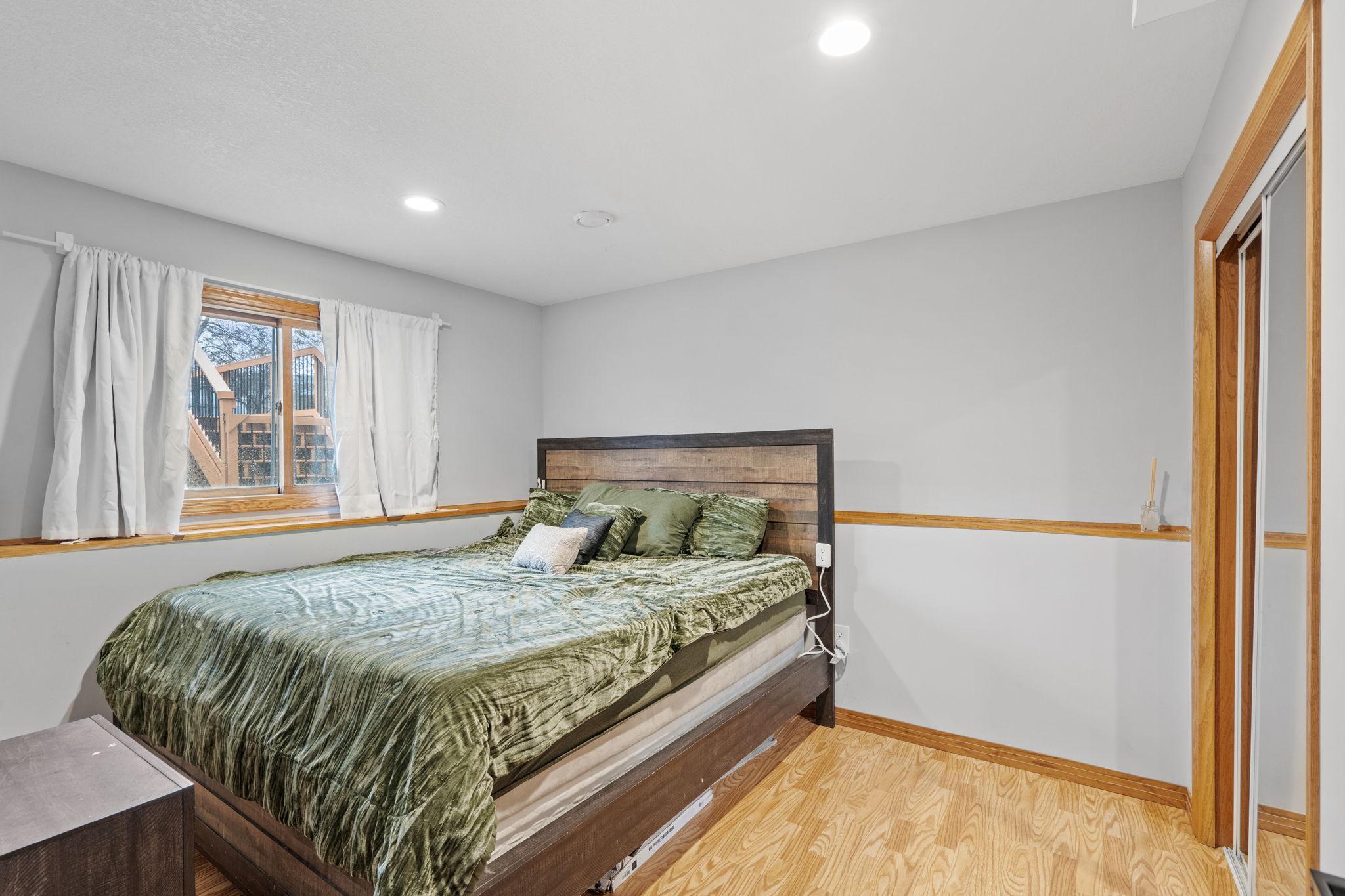 28-web-or-mls-3411 E Mineral-28.jpg