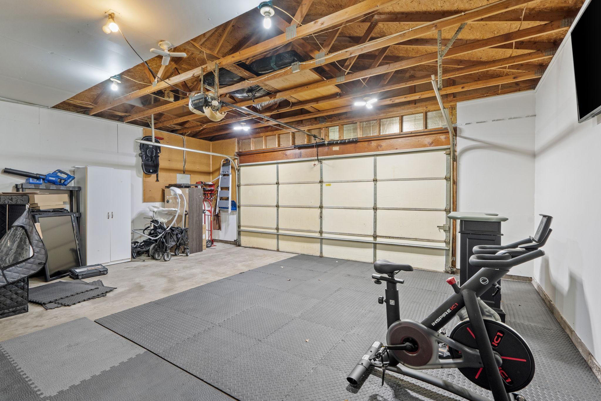 32-web-or-mls-3411 E Mineral-32.jpg