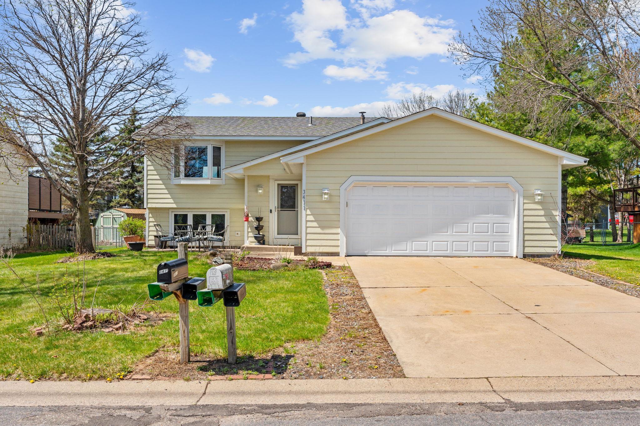 1-web-or-mls-3411 E Mineral Pond Blvd Exteriors-1.jpg