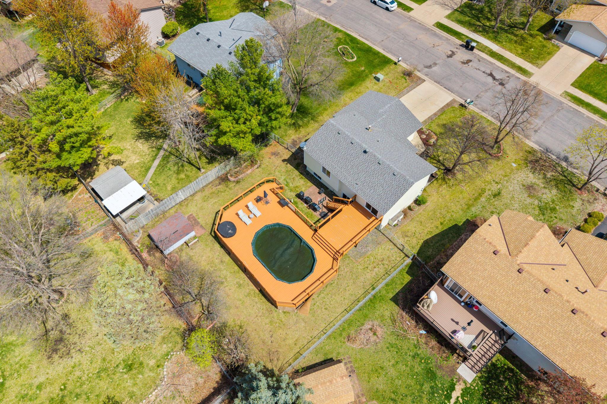 18-web-or-mls-3411 E Mineral Pond Blvd Exteriors-18.jpg