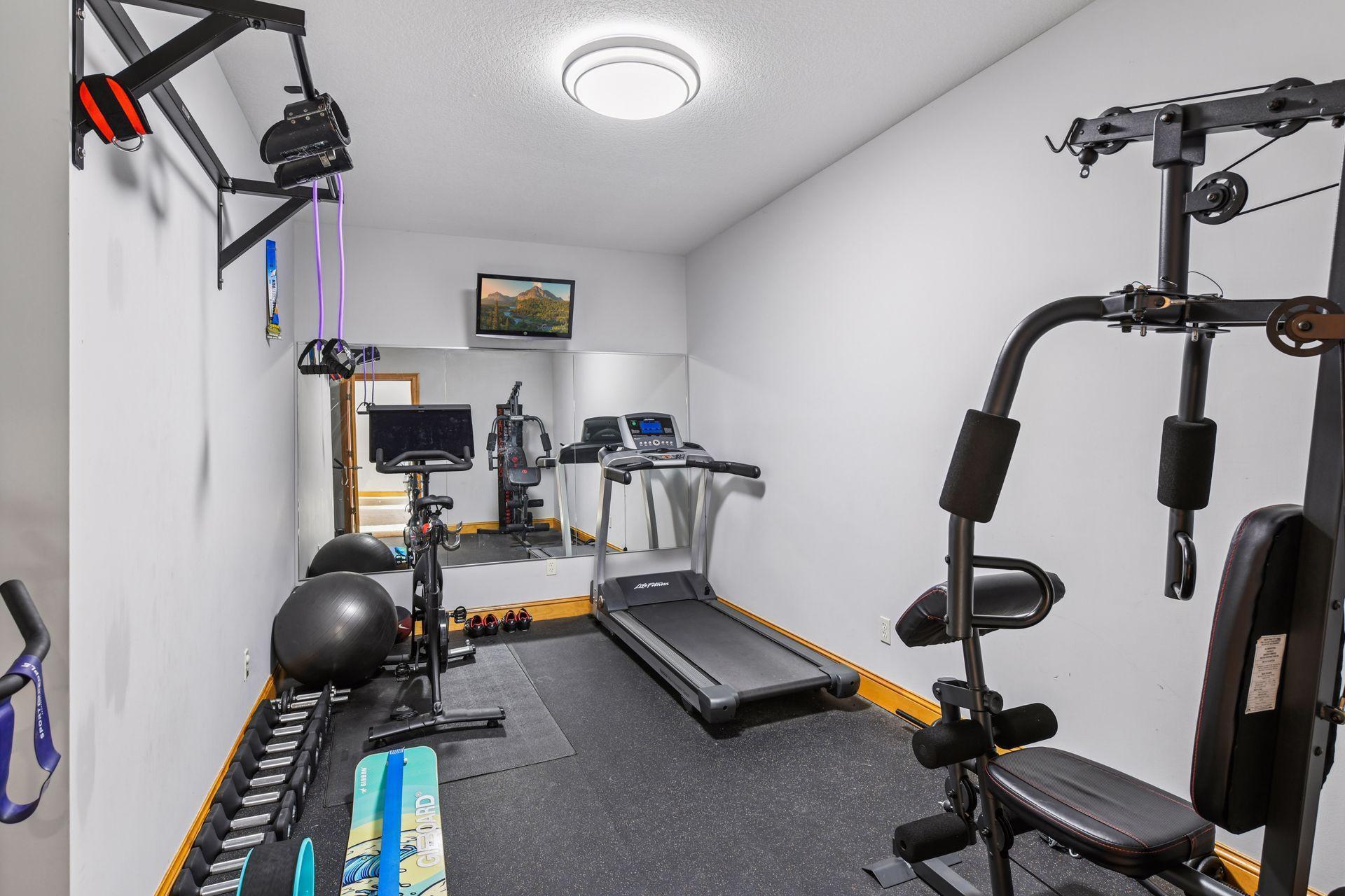 7455 Fern Court - Spacecrafting - 0040.jpg