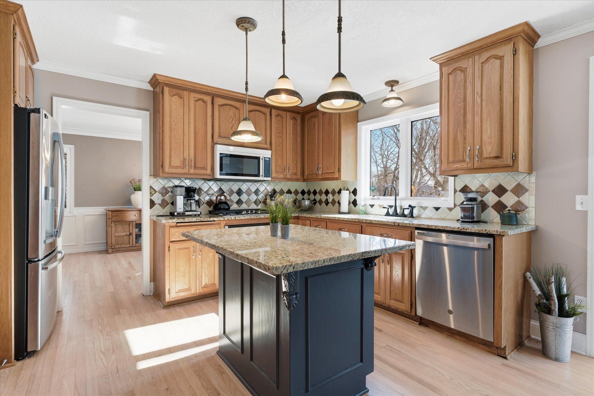 15-1237 Summit Oaks Dr [2819842]- 015.jpg