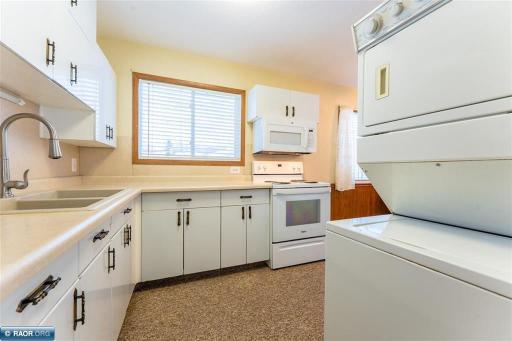 404 Kent Road, Hoyt Lakes, MN 55750
