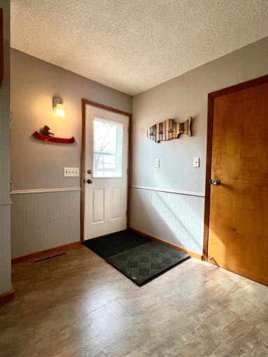 715 Lakeshore Drive, Ortonville, MN 56278