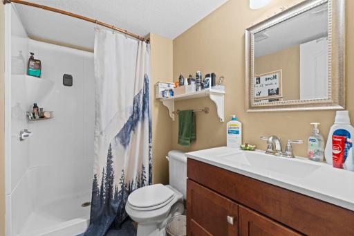 5825 Ensign Avenue N, Minneapolis, MN 55428
