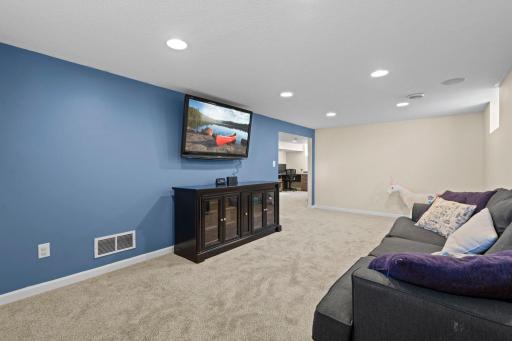 5825 Ensign Avenue N, Minneapolis, MN 55428