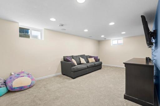 5825 Ensign Avenue N, Minneapolis, MN 55428