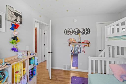 5825 Ensign Avenue N, Minneapolis, MN 55428