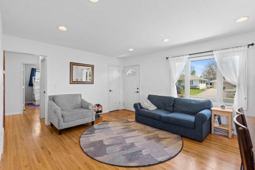 5825 Ensign Avenue N, Minneapolis, MN 55428