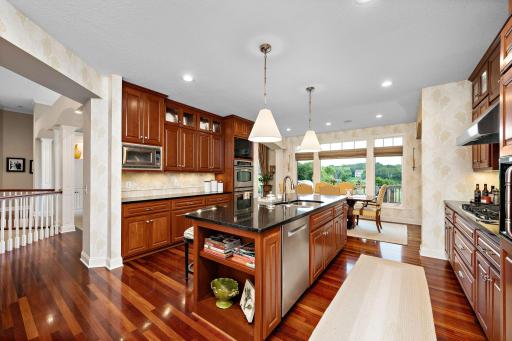9356 Albright Court, Inver Grove Heights, MN 55077