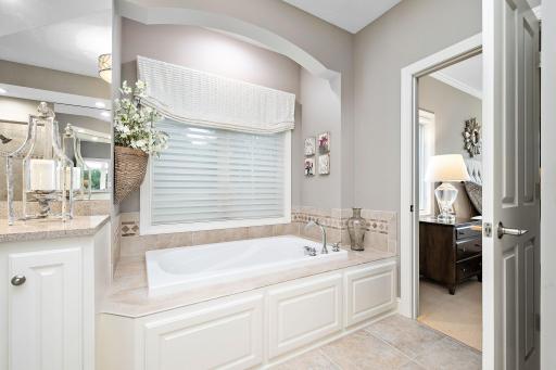 9356 Albright Court, Inver Grove Heights, MN 55077