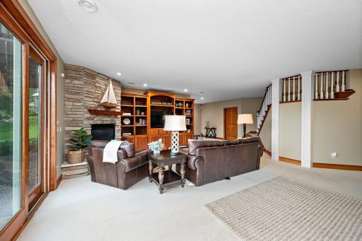 9356 Albright Court, Inver Grove Heights, MN 55077