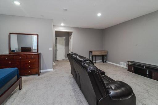 6972 Archer Trail, Inver Grove Heights, MN 55077