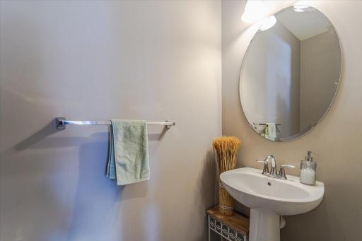 6972 Archer Trail, Inver Grove Heights, MN 55077