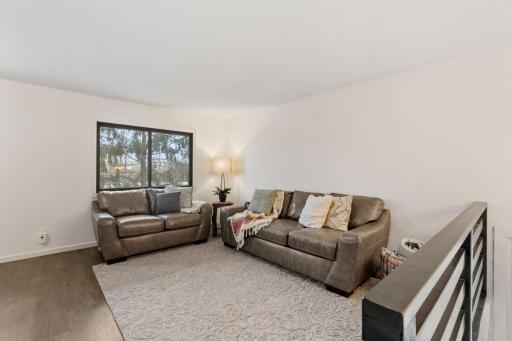 15-web-or-mls-6558 Upper 35th St N-15.jpg