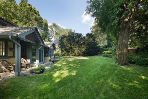 2617 Dean Parkway, Minneapolis, MN 55416