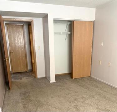31 Chestnut Street E, #5, Trimont, MN 56176