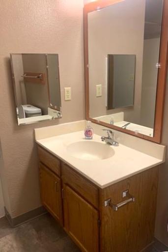 31 Chestnut Street E, #5, Trimont, MN 56176