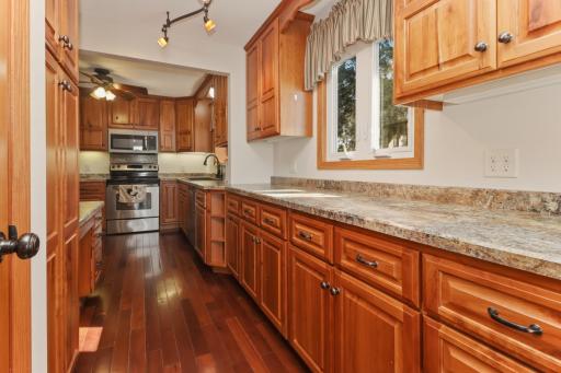 14783 Old Lake Road, Paynesville, MN 56362