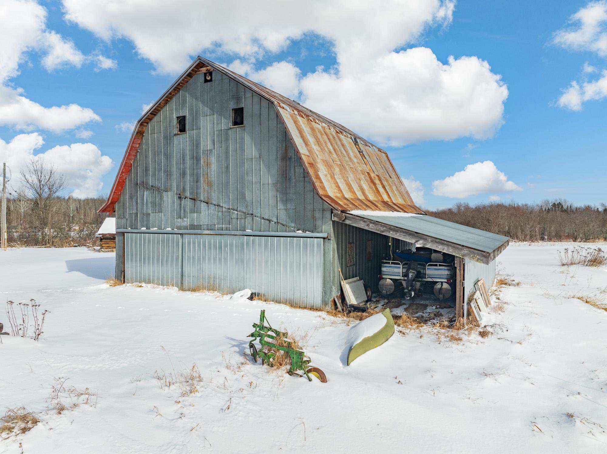 Barn