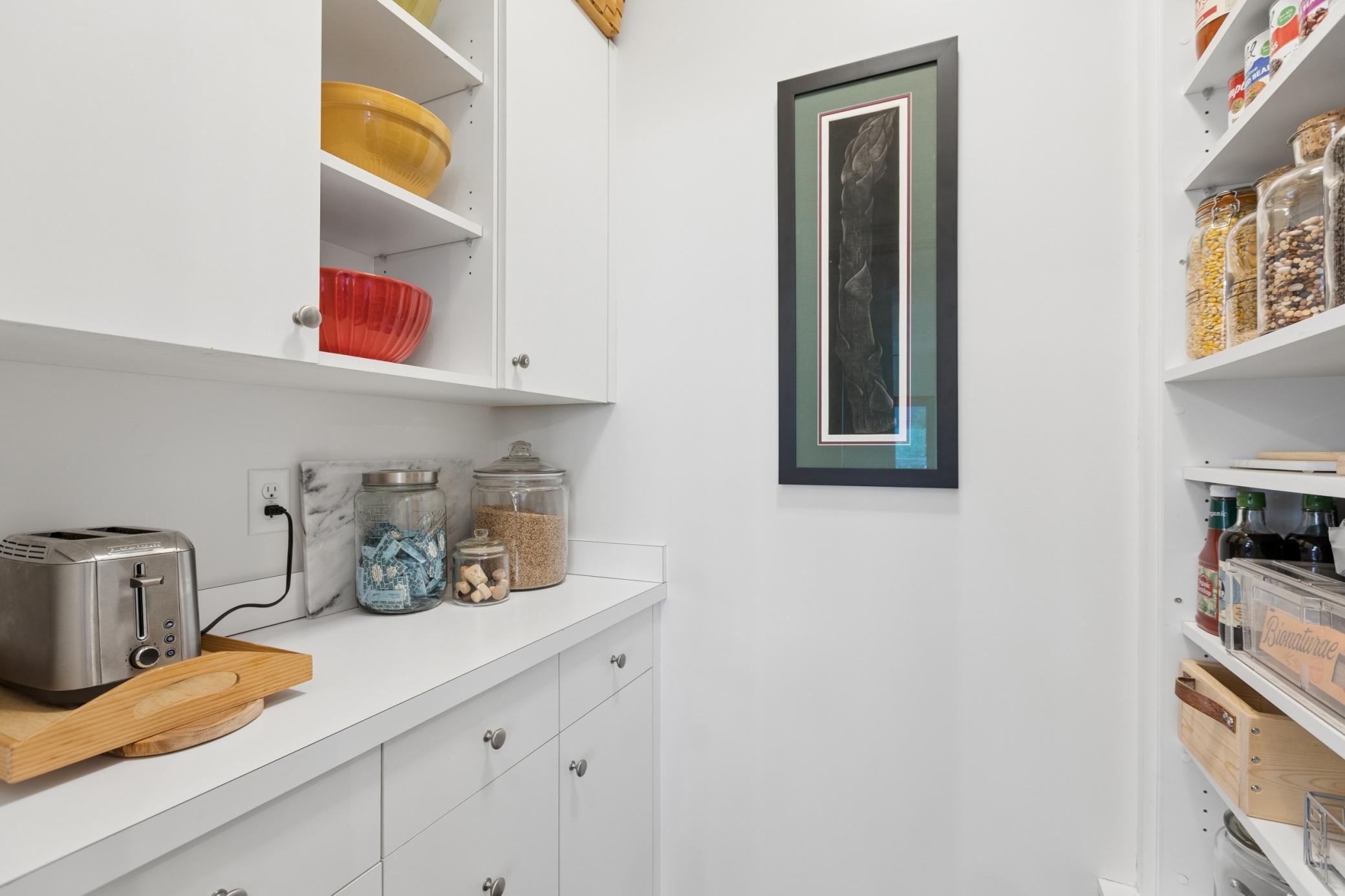 Walk In Pantry