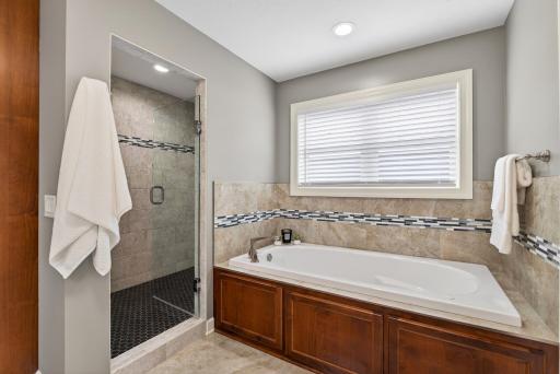 6030 Lanewood Lane N, Minneapolis, MN 55446
