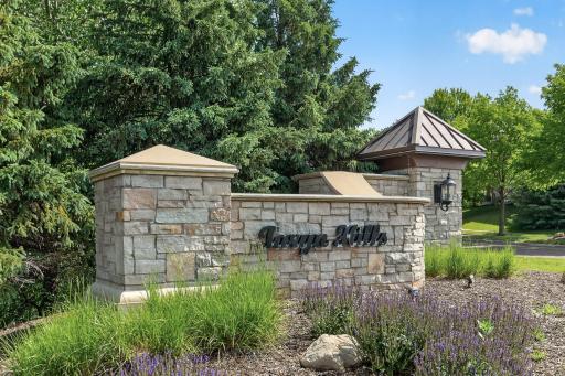 6030 Lanewood Lane N, Minneapolis, MN 55446