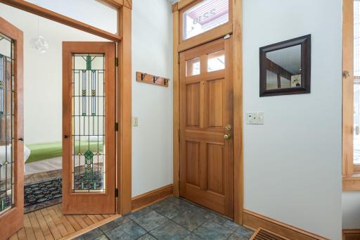 2219 22nd Avenue S, Minneapolis, MN 55404