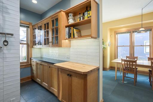 2219 22nd Avenue S, Minneapolis, MN 55404