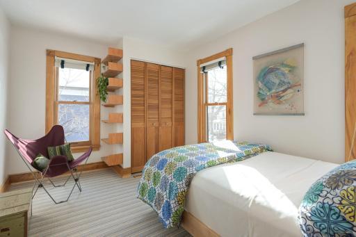 2219 22nd Avenue S, Minneapolis, MN 55404