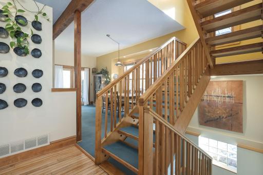 2219 22nd Avenue S, Minneapolis, MN 55404