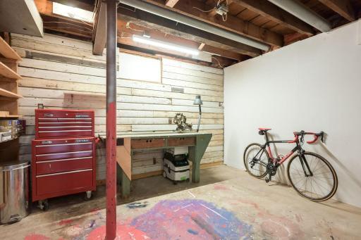 2219 22nd Avenue S, Minneapolis, MN 55404