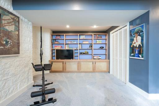 2219 22nd Avenue S, Minneapolis, MN 55404