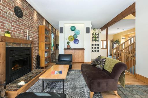 2219 22nd Avenue S, Minneapolis, MN 55404