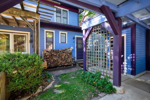 2219 22nd Avenue S, Minneapolis, MN 55404