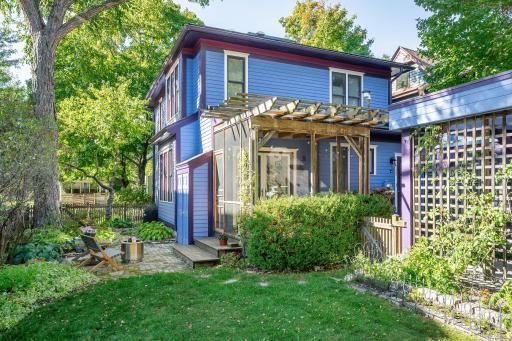 2219 22nd Avenue S, Minneapolis, MN 55404