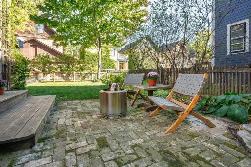 2219 22nd Avenue S, Minneapolis, MN 55404